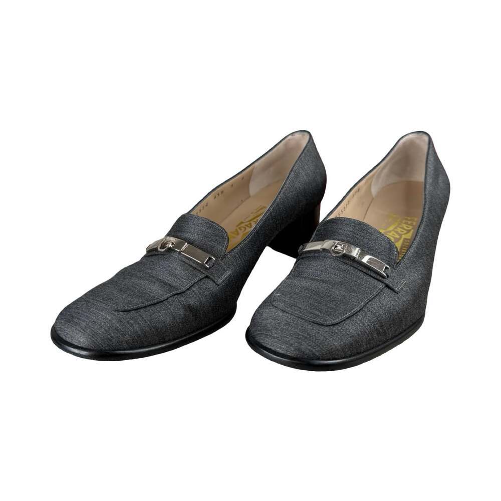 Salvatore Ferragamo Gancini Block Heel Loafers Size 9 B